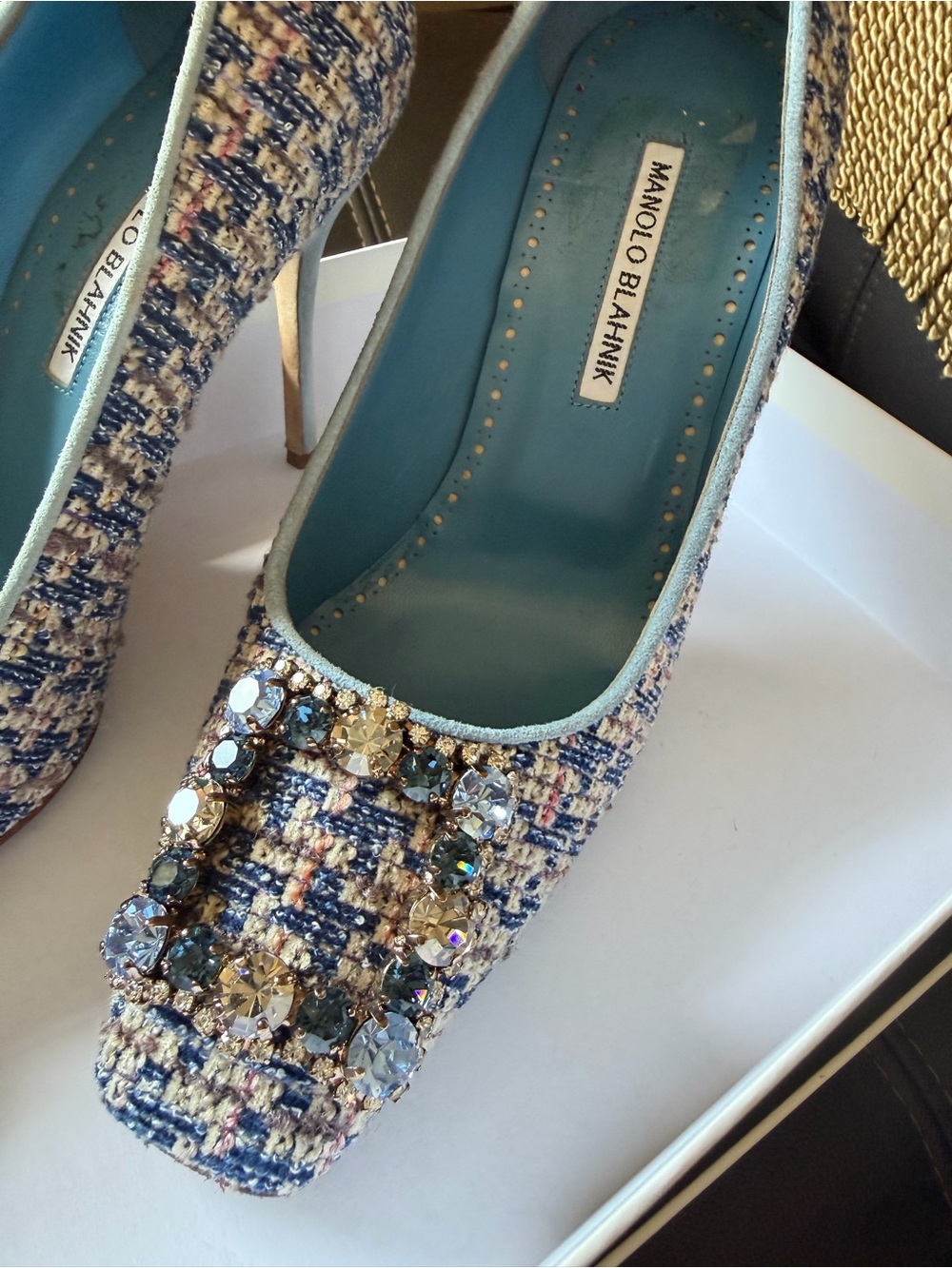 Manolo Blahnik Blue Tweed Jeweled Pump gorgeous! 39.5heel 4,5 inches - Picture 3 of 4